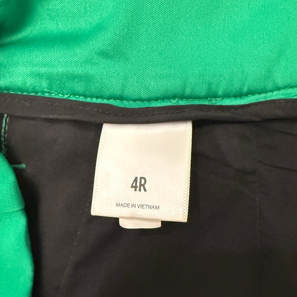 Express Vibrant Green Suit Set - Picture 6 of 7